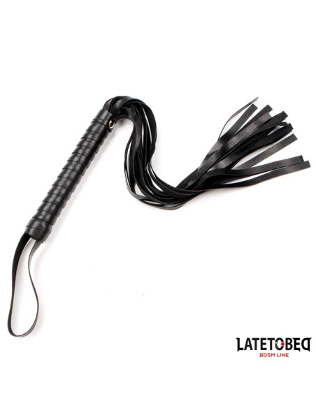 LATETOBED Flogger 49 cm – elegancki flogger PU