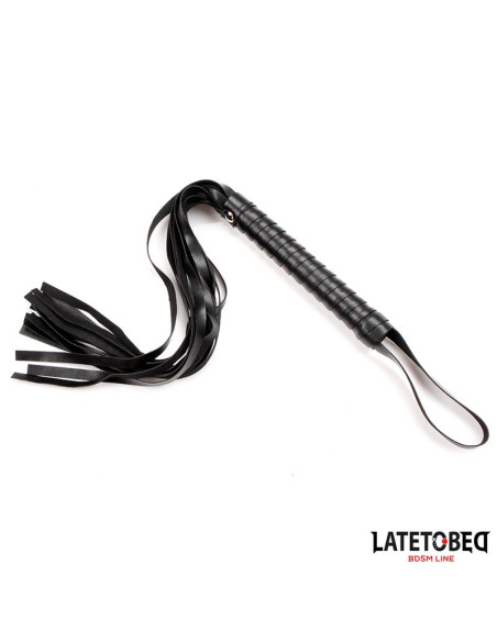 LATETOBED Flogger 49 cm – elegancki flogger PU