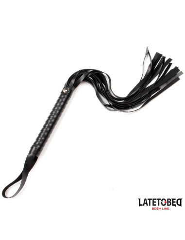 LATETOBED Flogger 49 cm – elegancki flogger PU