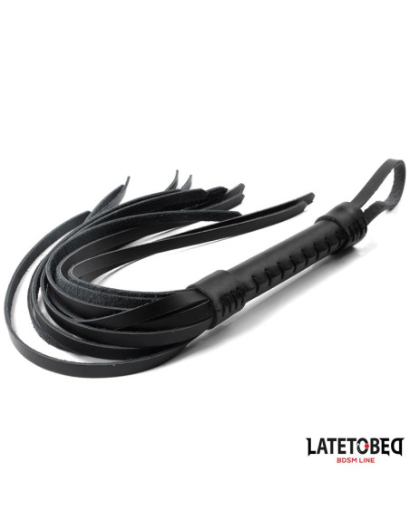 LATETOBED Flogger skórzany 50 cm — elegancki akcesorium BDSM