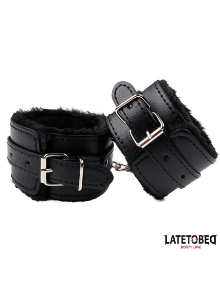 LATETOBED Furry Ankle Cuff Black — futerkowe kajdanki na kostki